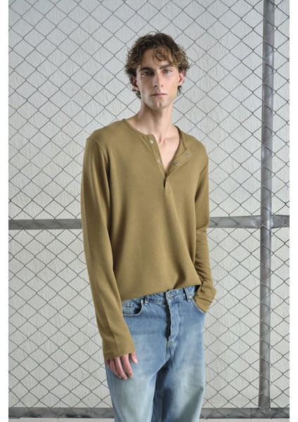 Metal Çıtçıtlı Uzun Kollu Taba T-Shırt fırsatları