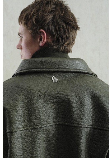 Dokulu Haki Deri Ceket fırsatları