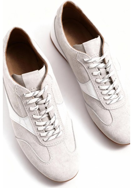 Parçalı Deri Beyaz Ayakkabı fırsatları