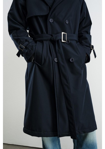 Kemerli Kruvaze Yaka Içi Polarlı Lacivert Trençkot