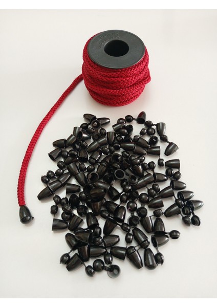 30 mt Kırmızı Renk Esnek 6 mm Eşofman Kapüşon Bağcık Ipi ve 60 Adet Plastik Tıpalı Kapüşon Ucu