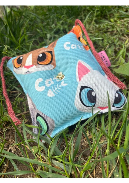 Catnipli Yastık 12X12 Cm-Kediyastık Oyuncağı fiyatları