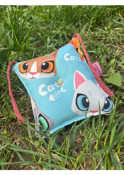 Catnipli Yastık 12X12 Cm-Kediyastık Oyuncağı fırsatları