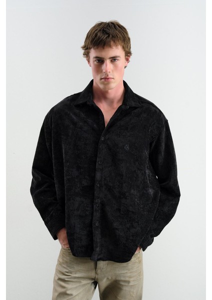 Oversıze Dökümlü Kadife Siyah Gömlek