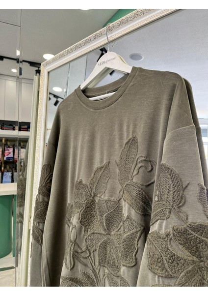 Adn Işlemeli Sweat Örme Cupra - Haki - 3 fırsatları