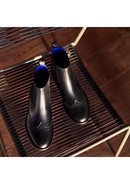 Kadın Mavi Astar Detaylı Siyah Chelsea Deri Bot