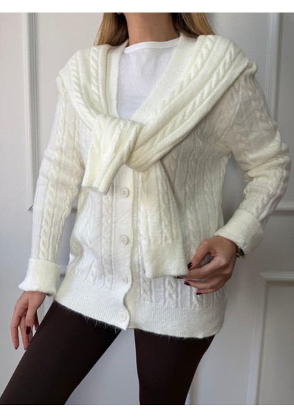 Ekru Atkılı Saç Örgüsü Hırka