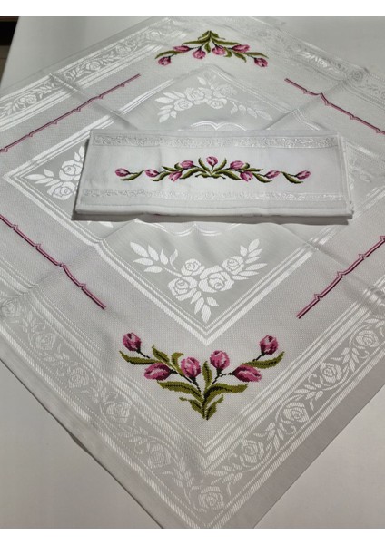 Kaneviçe Işlemeli Seccade Takımı fırsatları