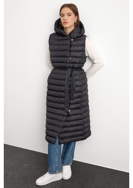 Kapüşonlu Düğme Kapamalı Uzun Şişme Yelek SİYAH 8228 modelleri