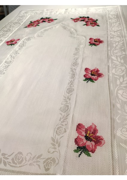 Kaneviçe Seccade Takımı