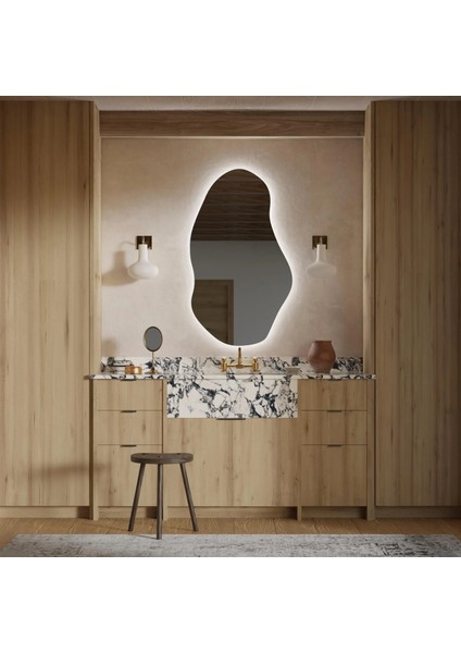 Elysia LED Ayna – Heykelsi Asimetrik Duvar Aynası modelleri