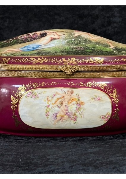 SEVRES Antika Porselen Sandık indirimleri