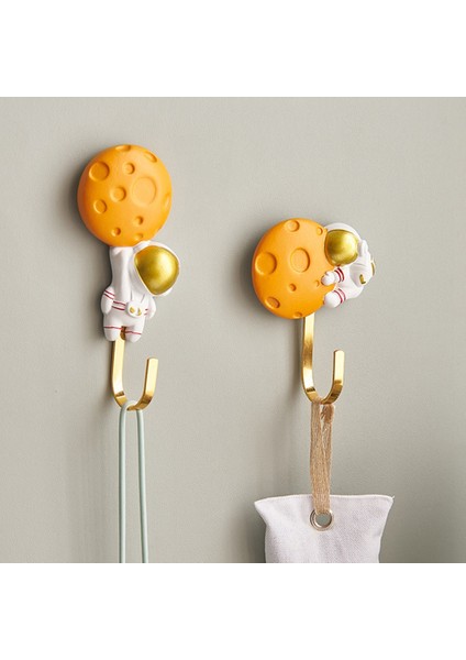 Santkuee Karikatür Reçine Astronot Figürleri Metal Duvar Kancaları Dekor Buzdolabı Kancası Anahtarlık Elbise Duvar Askısı Dekor B (Yurt Dışından) fırsatları