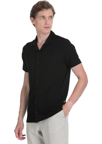 Siyah Regular Fit Apaş Yaka Gömlek modelleri