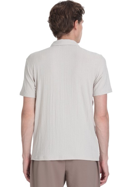 Ekru Regular Fit Apaş Yaka Gömlek indirimleri