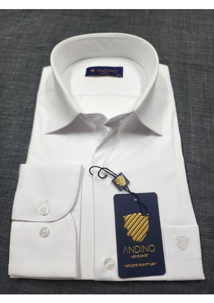 Classic Beyaz Desenli Erkek Gömlek Likralı Bol Kesim Yapısıyla AC0710716-01