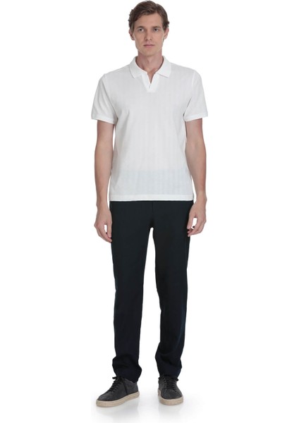 Beyaz Regular Fit Apaş Yaka Pamuklu Tişört fiyatları