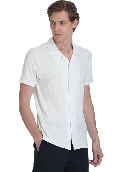 Beyaz Regular Fit Apaş Yaka Gömlek