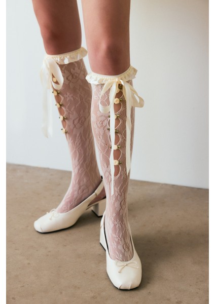 Marsmelov Çiçek Desenli Fiyonklu File Külotlu Çorap modelleri