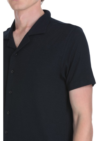 Lacivert Regular Fit Apaş Yaka Gömlek fırsatları