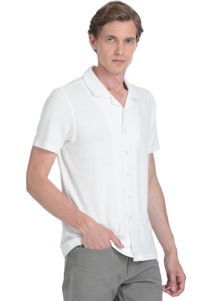 Beyaz Regular Fit Apaş Yaka Gömlek