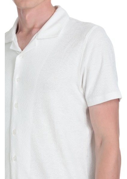 Beyaz Regular Fit Apaş Yaka Gömlek fırsatları