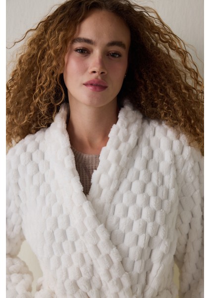 Kırık Beyaz Dreamy Fluffy Kuşaklı Sabahlık fiyatları