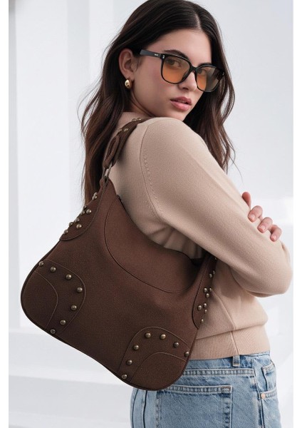 Lagraccio Paris Kadın Grace Zımba Detaylı Süet Omuz Çantası Kahve Süet