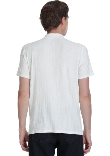 Beyaz Regular Fit Fermuarlı Polo Yaka Tişört indirimleri