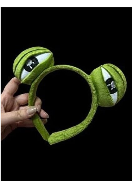 Kısık Gözlü Kurbağa Taç – Yeşil | Yumuşak Yünlü Kumaş & Esnek Plastik fiyatları