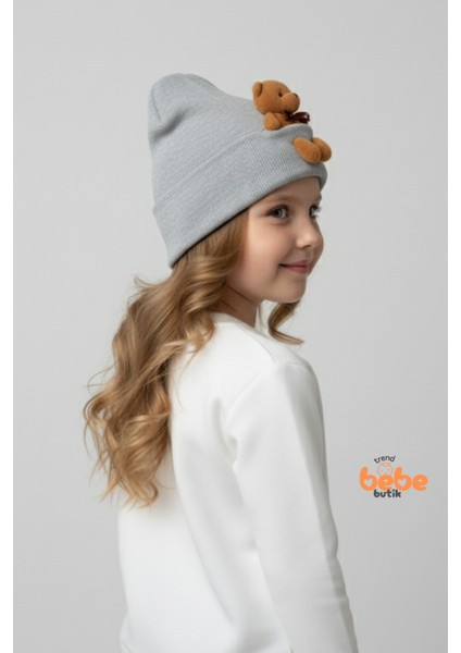 Peluş Ayıcık Detaylı Kız Çocuk Triko Bere – Yumuşak Triko Kışlık Şapka | Pamuklu Örgü Beanie Modeli modelleri