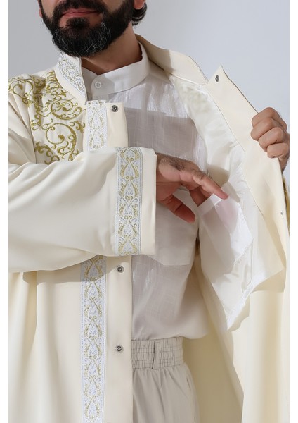 Nakış Işlemeli Hakim Yaka Imam Cübbesi, Çıt Çıtlı Cepli Namaz Cübbesi Gümüş Bordürlü - Krem modelleri