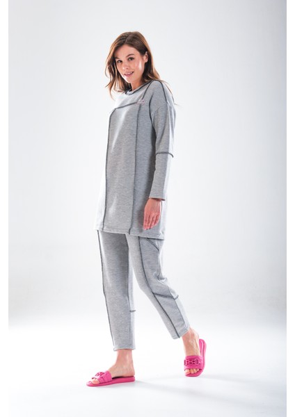 2278_KADIN Tesettür Homewear Eşofman Takımı – Bisiklet Yaka Sweat, Dikiş Detaylı, Havuç Fit Alt, 85 cm Tunik Boy