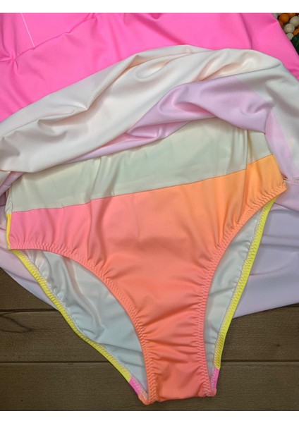 Kadın Slip Elbiseli Askılı Birleşik Mayo Likralı Esnek Şık Kaliteli Göğüs Pedli modelleri