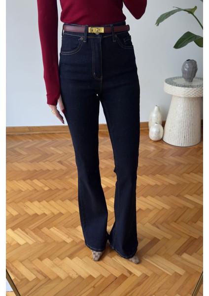 Marka Model Ispanyol Jean- Koyu Lacivert