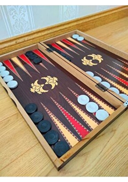 Kişiye Özel Ahşap Kaplama Tavla Sevgililer Günü Temalı Büyük Boy Oyun Takımı