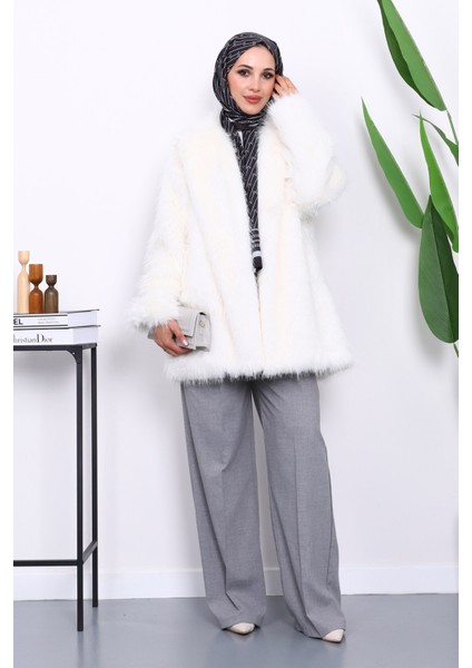 Ekru Astarlı Kısa Kürk Kaban fiyatları