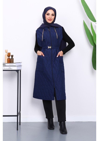 Lacivert Kapüşonlu Kemerli Kapitone Yelek