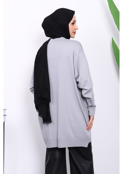 Gri Soğuk İplik Çiçek Detaylı Triko Tunik fırsatları