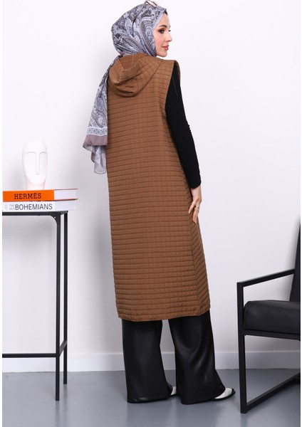 Kahverengi Kapitone Fermuarlı Kapşonlu Yelek fırsatları