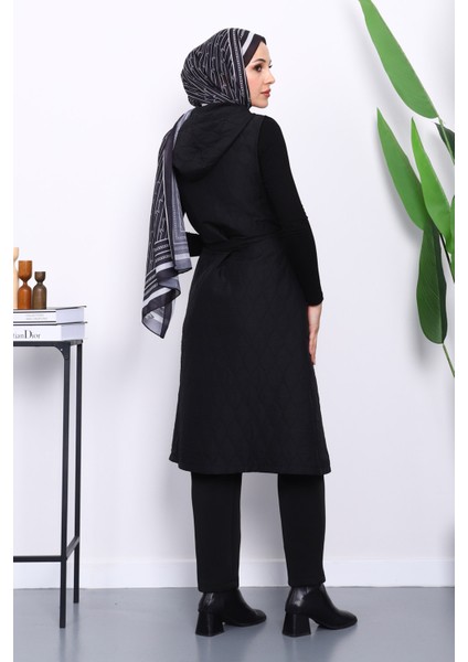 Siyah Kapüşonlu Kemerli Kapitone Yelek fırsatları