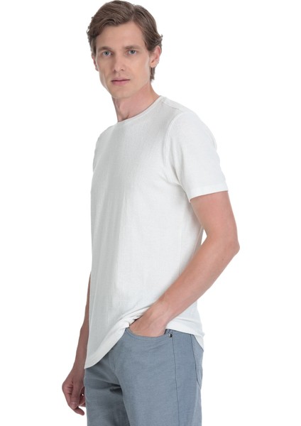 Beyaz Regular Fit Bisiklet Yaka Tişört