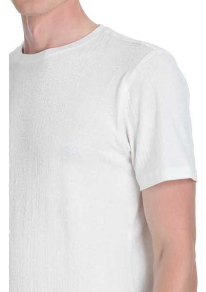 Beyaz Regular Fit Bisiklet Yaka Tişört fırsatları