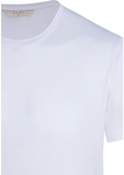 Beyaz Regular Fit Bisiklet Yaka Tişört fiyatları