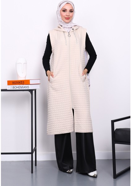 Taş Kapitone Fermuarlı Kapşonlu Yelek