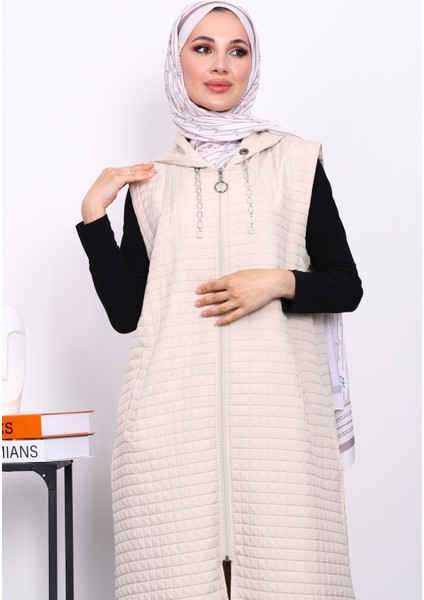 Taş Kapitone Fermuarlı Kapşonlu Yelek modelleri