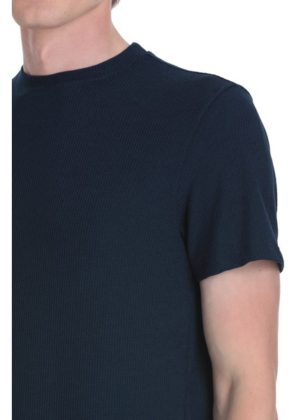 Lacivert Regular Fit Bisiklet Yaka Tişört fırsatları