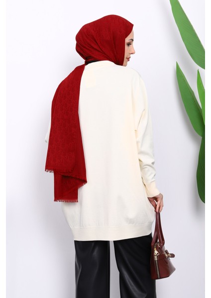 Krem Soğuk İplik Çiçek Detaylı Triko Tunik fırsatları