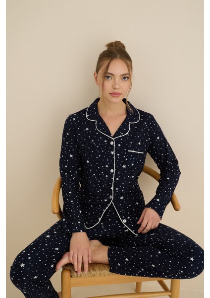 Kadın Gömlek Yaka Önden Düğmeli Saten Biyeli Göğüs Cepli Ince Süet Kışlık Uzun Kol Pijama Takımı indirimleri