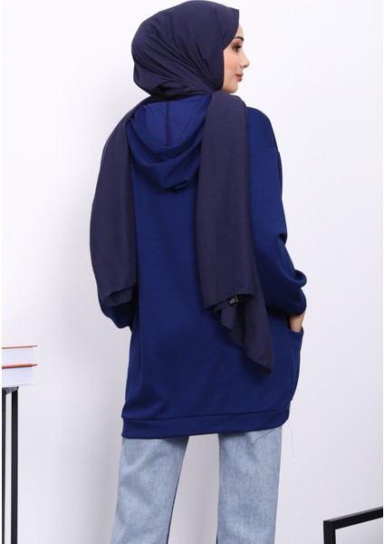 Lacivert Kapşonlu Çift Cepli Sweat fırsatları